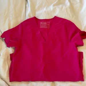 Casma figs scrub top